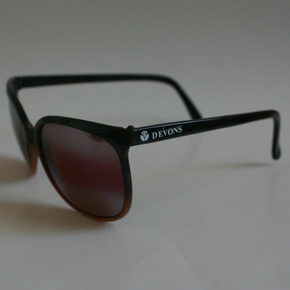 NWT True Vintage Rose all weather bi-gradient mirror Schoolboy style sunglasses - Picture 2 of 4